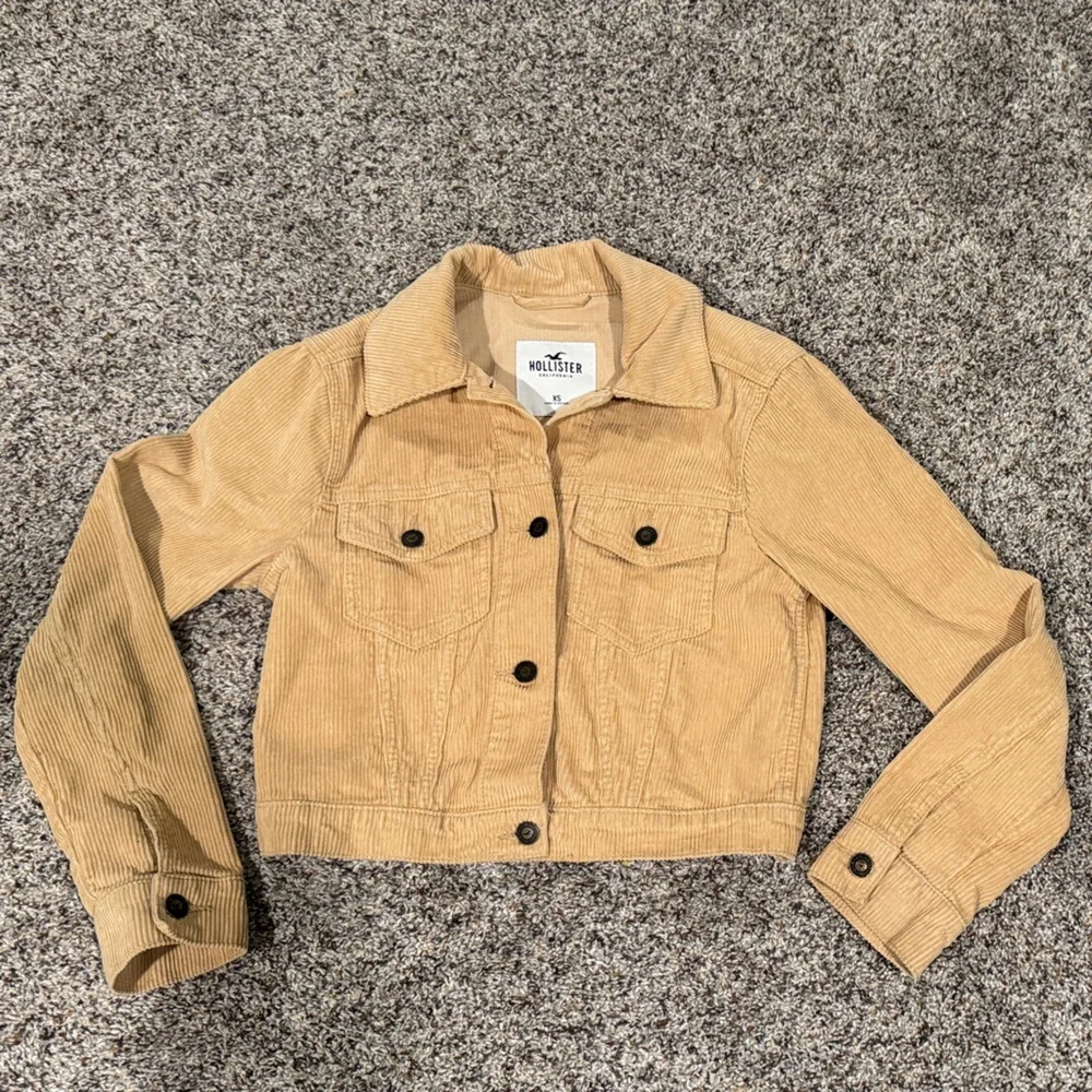 Hollister Tan Corduroy Crop Jacket —FAST SHIP - Picture 2 of 7